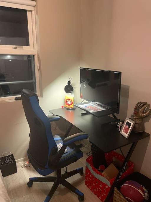Njarthvik Beautiful Apartment Near Airport מראה חיצוני תמונה