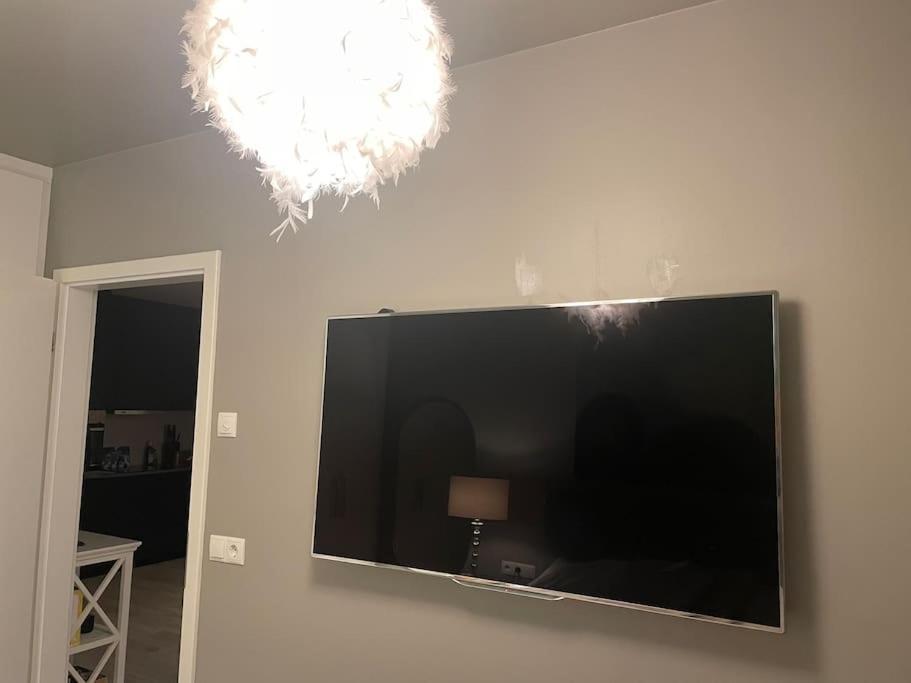 Njarthvik Beautiful Apartment Near Airport מראה חיצוני תמונה