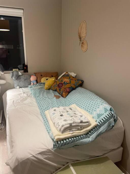 Njarthvik Beautiful Apartment Near Airport מראה חיצוני תמונה